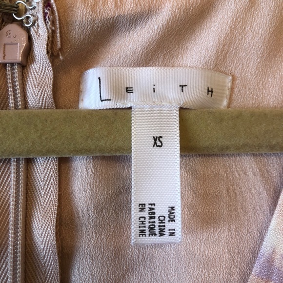 ✨ Leith Ruffle High/Low Maxi Dress ✨ - Picture 5 of 7